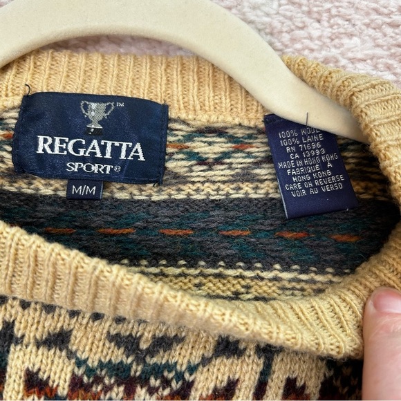 Vintage Regatta Sport Snowflake Stripe Pattern 100% Wool Sweater Size Medium - Picture 3 of 13
